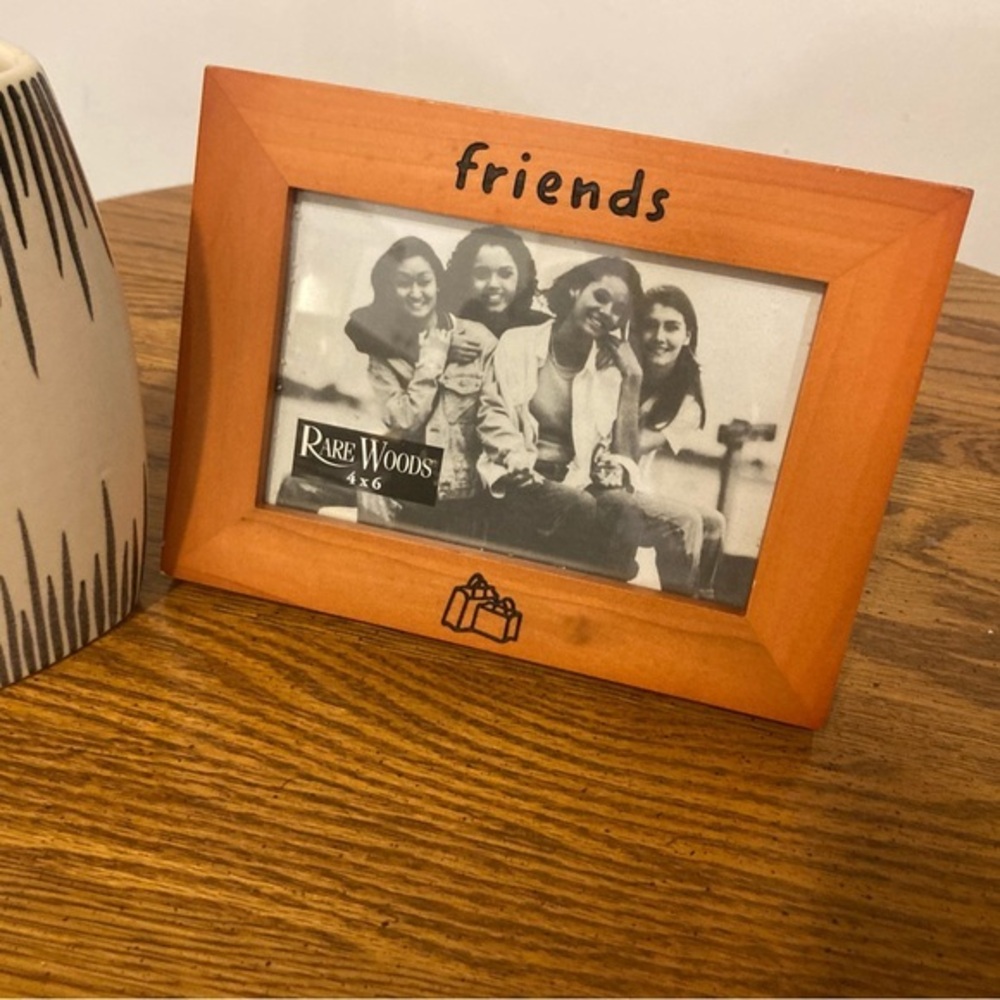 RARE WOODS Vintage Picture Frame “Friends”  - 4” x 6”  NWOT